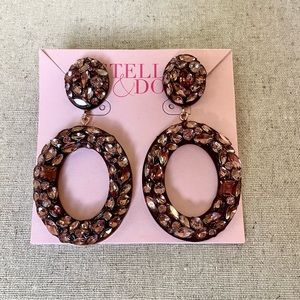 Stella & Dot Amour Chandelier earring (like new)